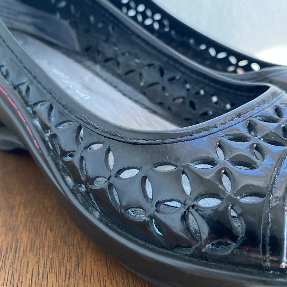 J-41 Adventure On Cosmos Leather Open Toed Black Cutout Shoes, Women’s 6.5M
